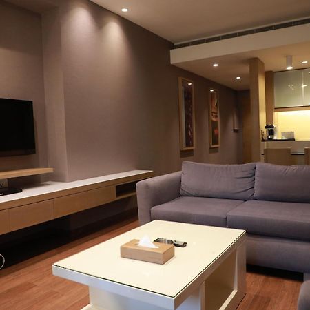 Saifi Suites Hotel Bejrut Zewnętrze zdjęcie