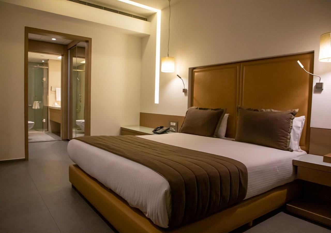 Saifi Suites Hotel Bejrut Zewnętrze zdjęcie