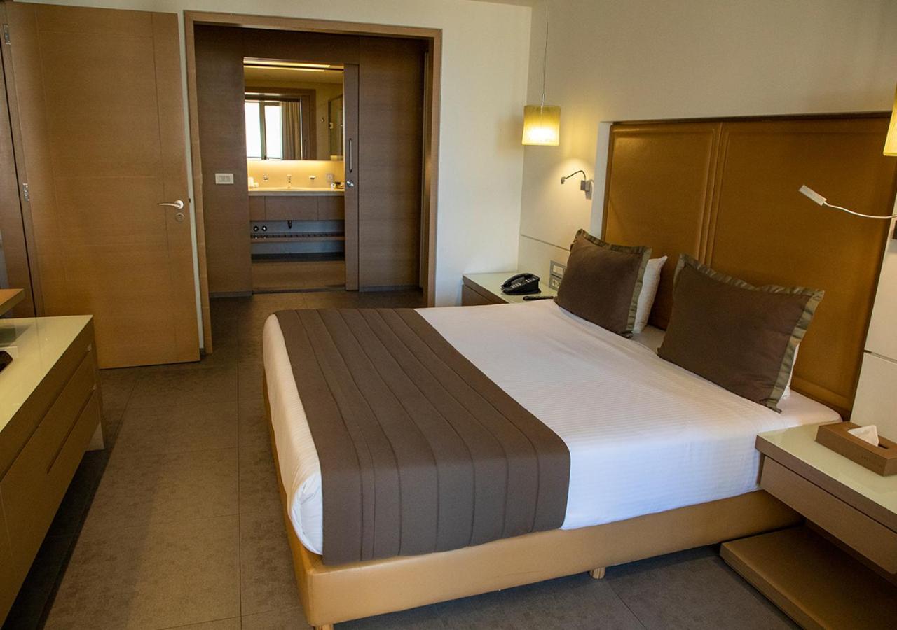 Saifi Suites Hotel Bejrut Zewnętrze zdjęcie