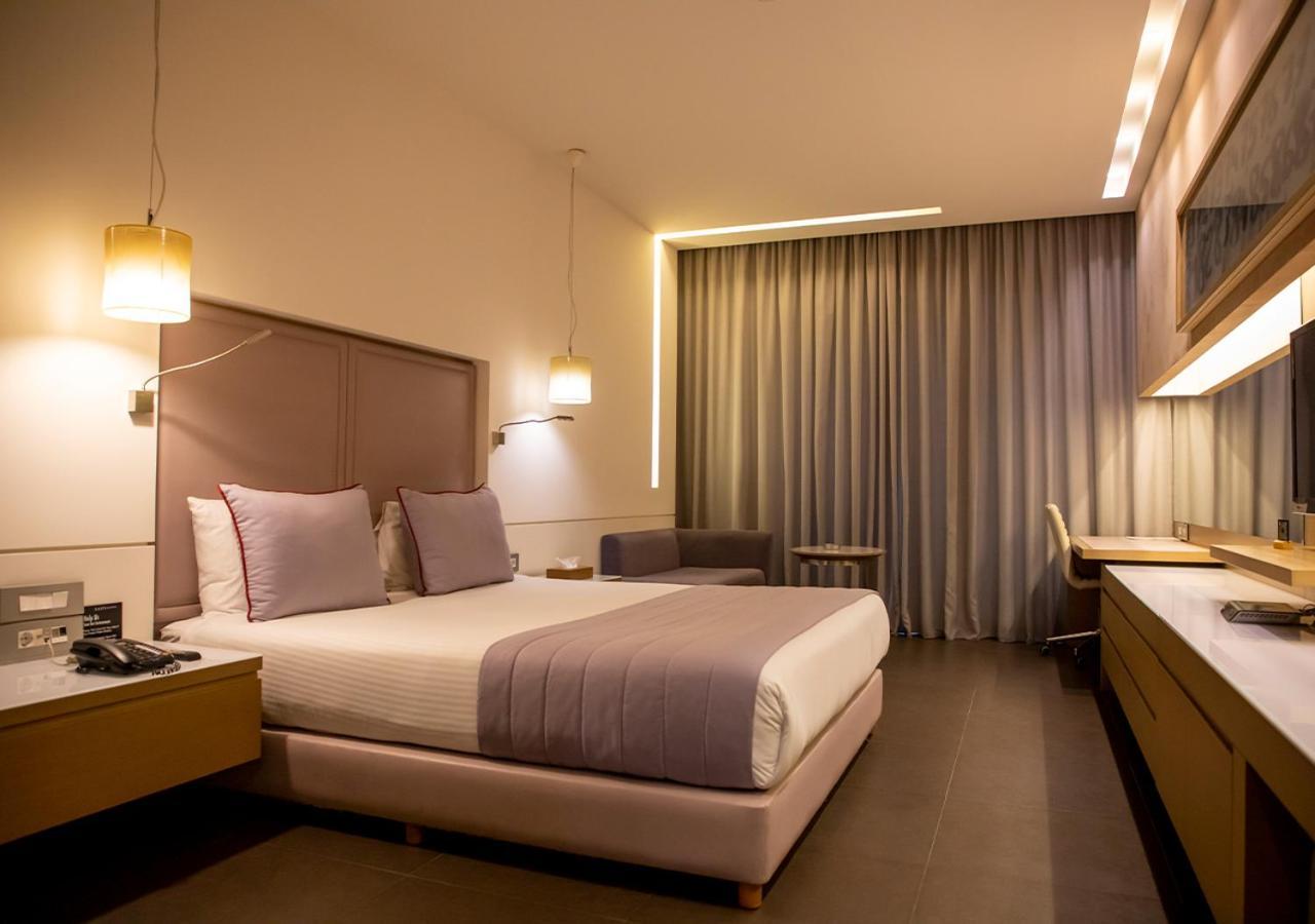 Saifi Suites Hotel Bejrut Zewnętrze zdjęcie