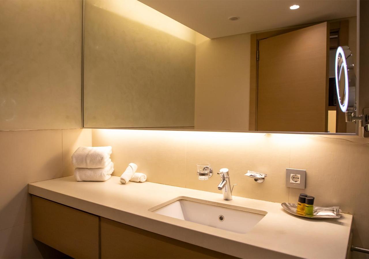 Saifi Suites Hotel Bejrut Zewnętrze zdjęcie