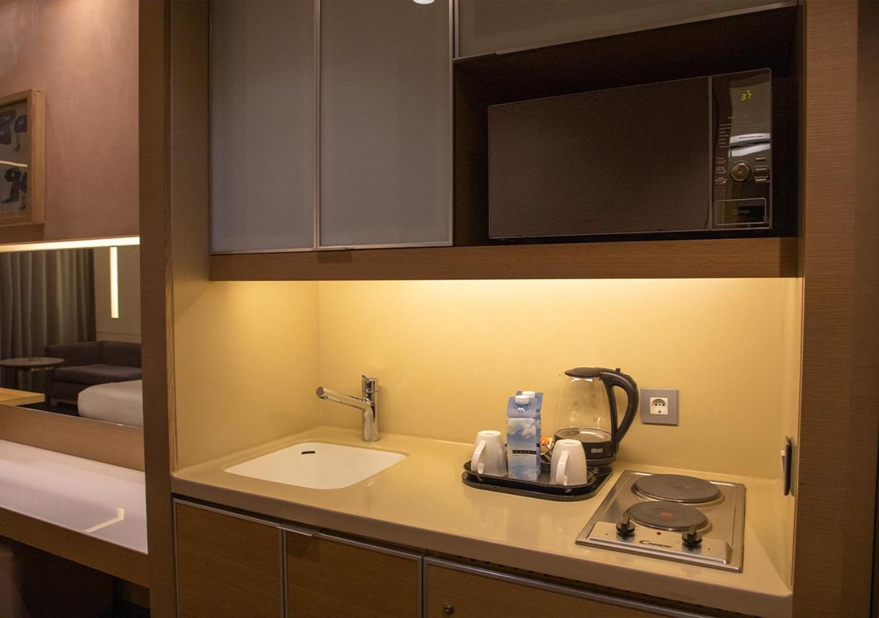 Saifi Suites Hotel Bejrut Zewnętrze zdjęcie