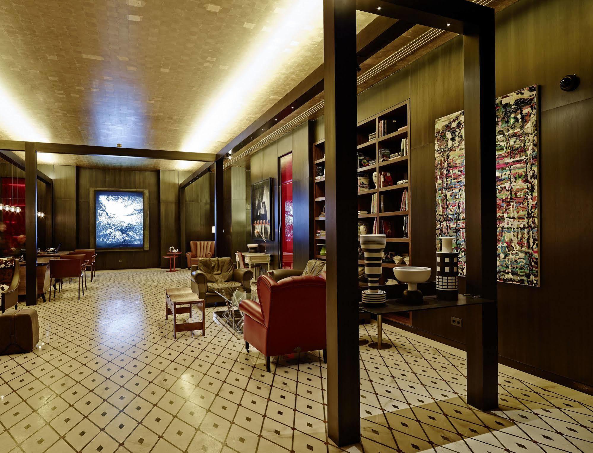Saifi Suites Hotel Bejrut Zewnętrze zdjęcie